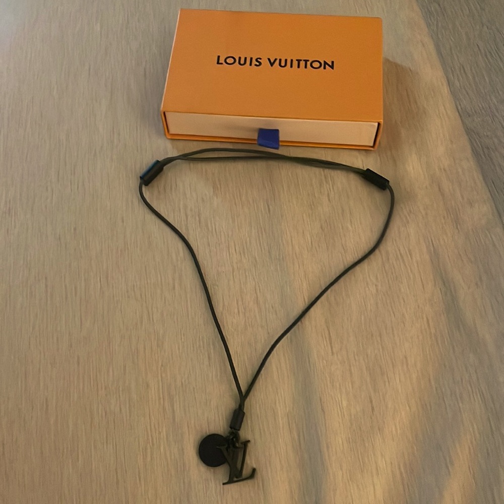 Louis Vuitton Fashion Necklace